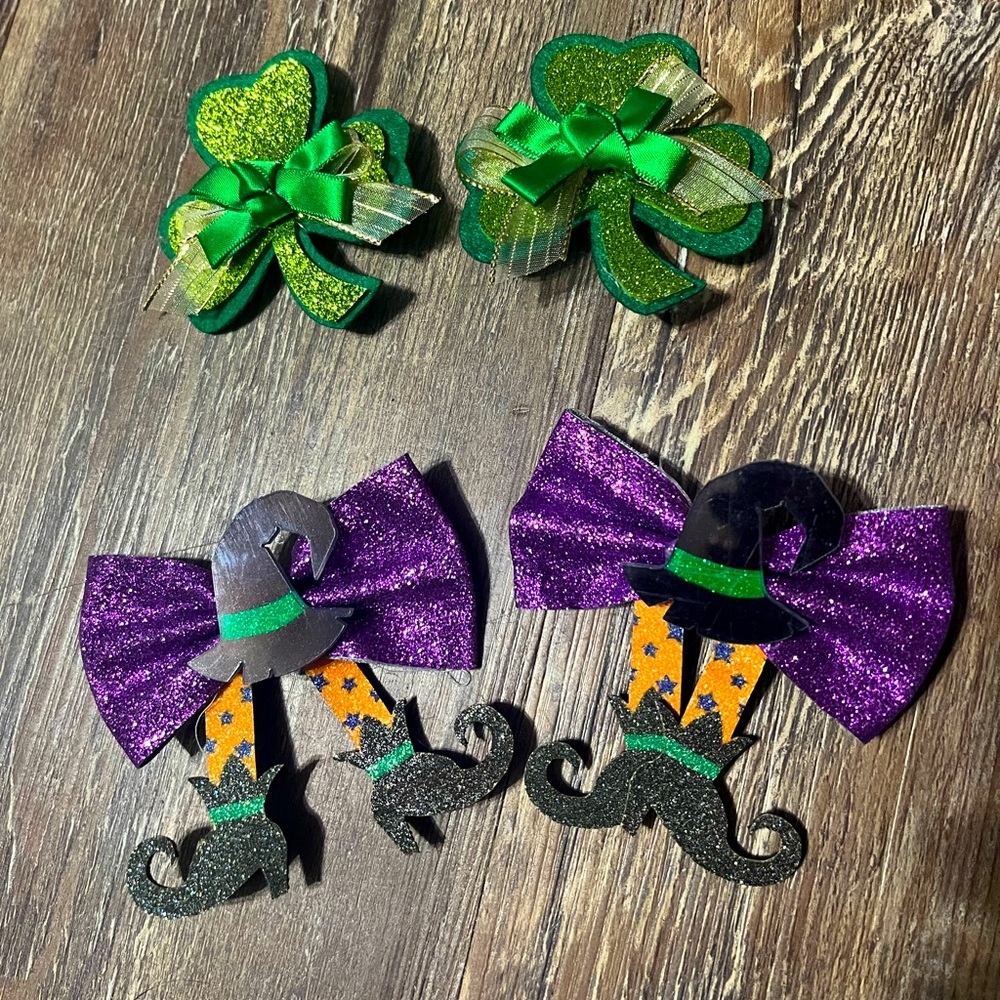 Holiday hair clips
